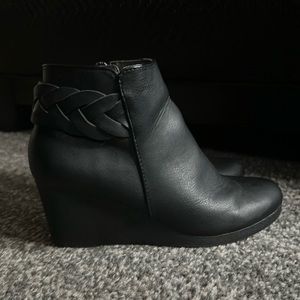 Lifestride Wedge Booties